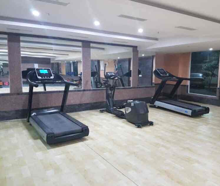 sunshinehelios-noida-hotels-38bim